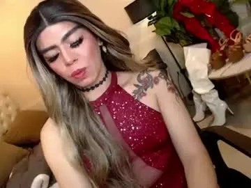 Chaturbate Live Sex Cam of mikha_sensual