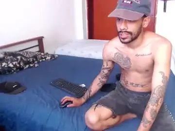 Chaturbate Sex Cam of almostattoo