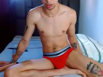 Chaturbate Free Porn Cam of johnlaytonn
