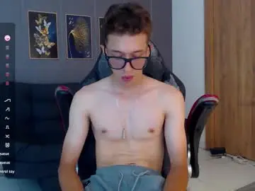 Chaturbate Private Sex Chat of skinny_bigcock20