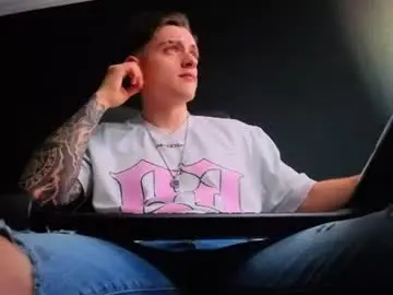 Chaturbate Live Porn of felixstark