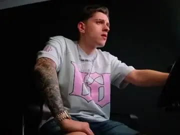 Chaturbate Free Porn Cam of felixstark