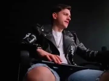 Chaturbate Sex Cam of felixstark