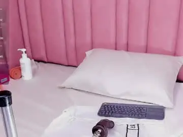 Chaturbate Best live sex cam show of isabella_santos1