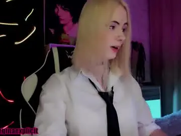 Chaturbate Live Sex of snake_bites