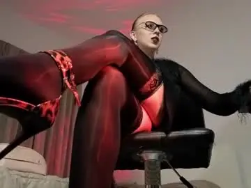 Chaturbate Adult Webcams of marthahoffman