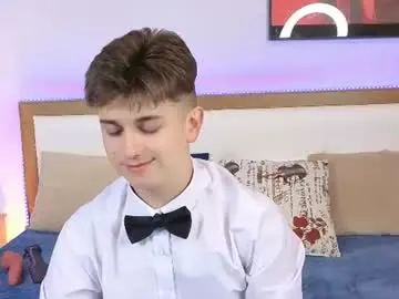 Chaturbate Best live sex cam show of miless_cooper