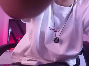 Chaturbate Best live sex cam show of liaamsmiith_