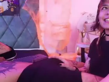 Chaturbate Sex Cam of raven_and_jax