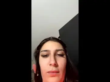 Chaturbate Live Sex of squirt_bunny77