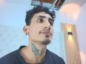 Chaturbate Sex Chat of viperlean_