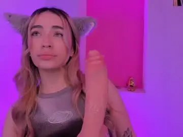 Chaturbate Live Sex Cam of alejamillan1