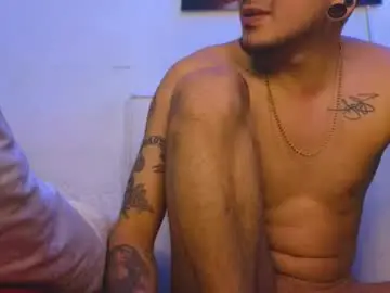 Chaturbate Best live sex cam show of zoee_jhonnyy