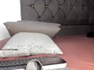 Chaturbate Live Sex Cam of noah_johes