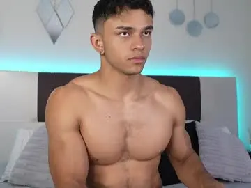 Chaturbate Live Sex Cam of danteestone