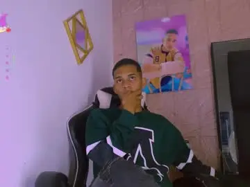 Chaturbate Adult Video Chat of dilam_alfonzo