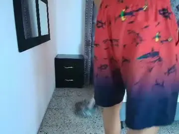 Chaturbate Live Sex Cam of lenny_knox2