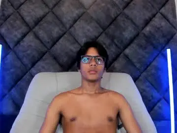 Chaturbate Adult Video Chat of liamkron