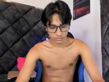 Chaturbate Live Sex Cam of liamkron