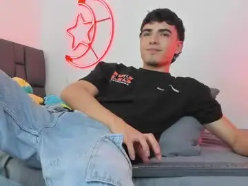 Chaturbate Best live sex cam show of allexserrano