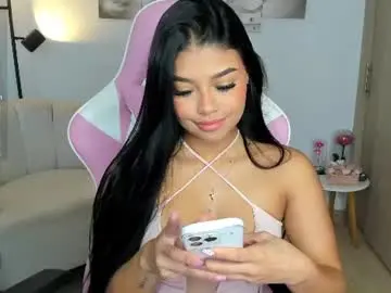 Chaturbate Live Sex Cam of hailey_florez