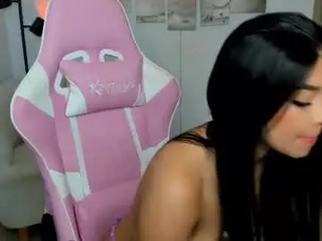 Chaturbate Sex Cam of hailey_florez