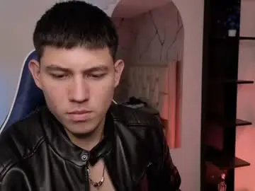 Chaturbate Live Sex Cam of james_cr