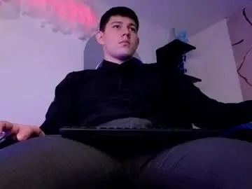 Chaturbate Live Sex Cam of james_cr