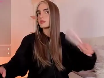 Chaturbate Live Sex Cam of kittyskirtt