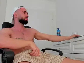 Chaturbate Adult Video Chat of michaelevansx