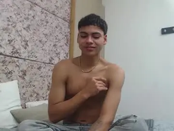 Chaturbate Sex Chat of adam_piarse