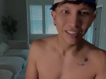 Chaturbate Live Sex Cam of valentino_tussojs