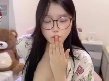 Chaturbate Nude Webcam of gorgeous_girl33