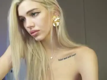 Chaturbate Best live sex cam show of milabunny_