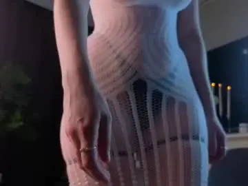 Chaturbate Live Sex Cam of quennacindy