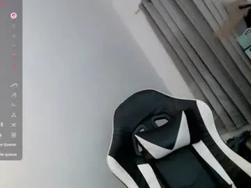 Chaturbate Sex Cam of classy_mikah