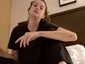 Chaturbate Live Sex of hellokitten123