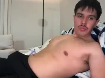 Chaturbate Best live sex cam show of infamouslucas