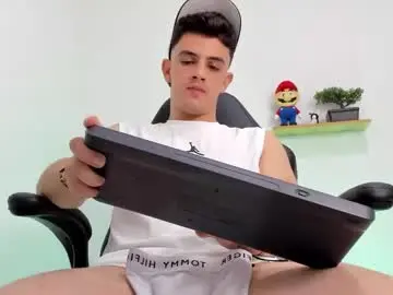 Chaturbate Free Porn Cam of mikecooper_