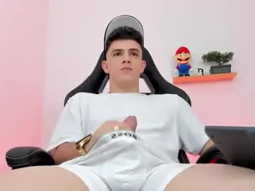 Chaturbate Nude Webcam of mikecooper_