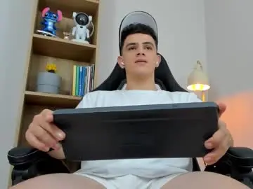 Chaturbate Watch Live Sex Cams of mikecooper_