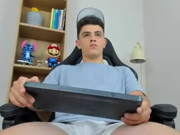 Chaturbate Free Live Porn of mikecooper_