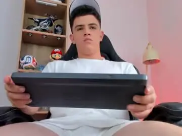 Chaturbate Live Sex of mikecooper_