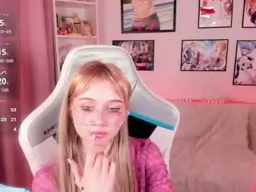 Chaturbate Live Sex Cam of evie_mist