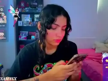 Chaturbate Live Porn of helia_n_amy