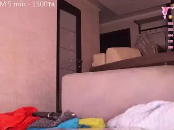 Chaturbate Free Porn Cam of queeneliaa_