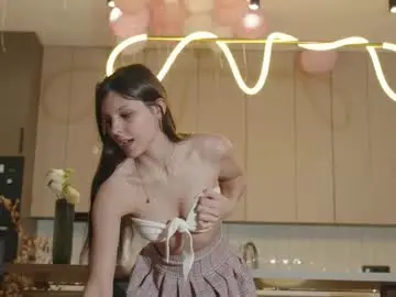 Chaturbate Live Sex Cam of whisper_of_love