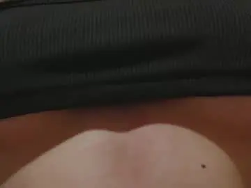 Chaturbate Live Sex Cam of whisper_of_love