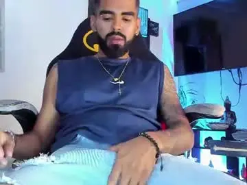 Chaturbate Free Live Porn of stephenbrown_