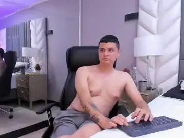 Chaturbate Live Sex Cam of angelblue__